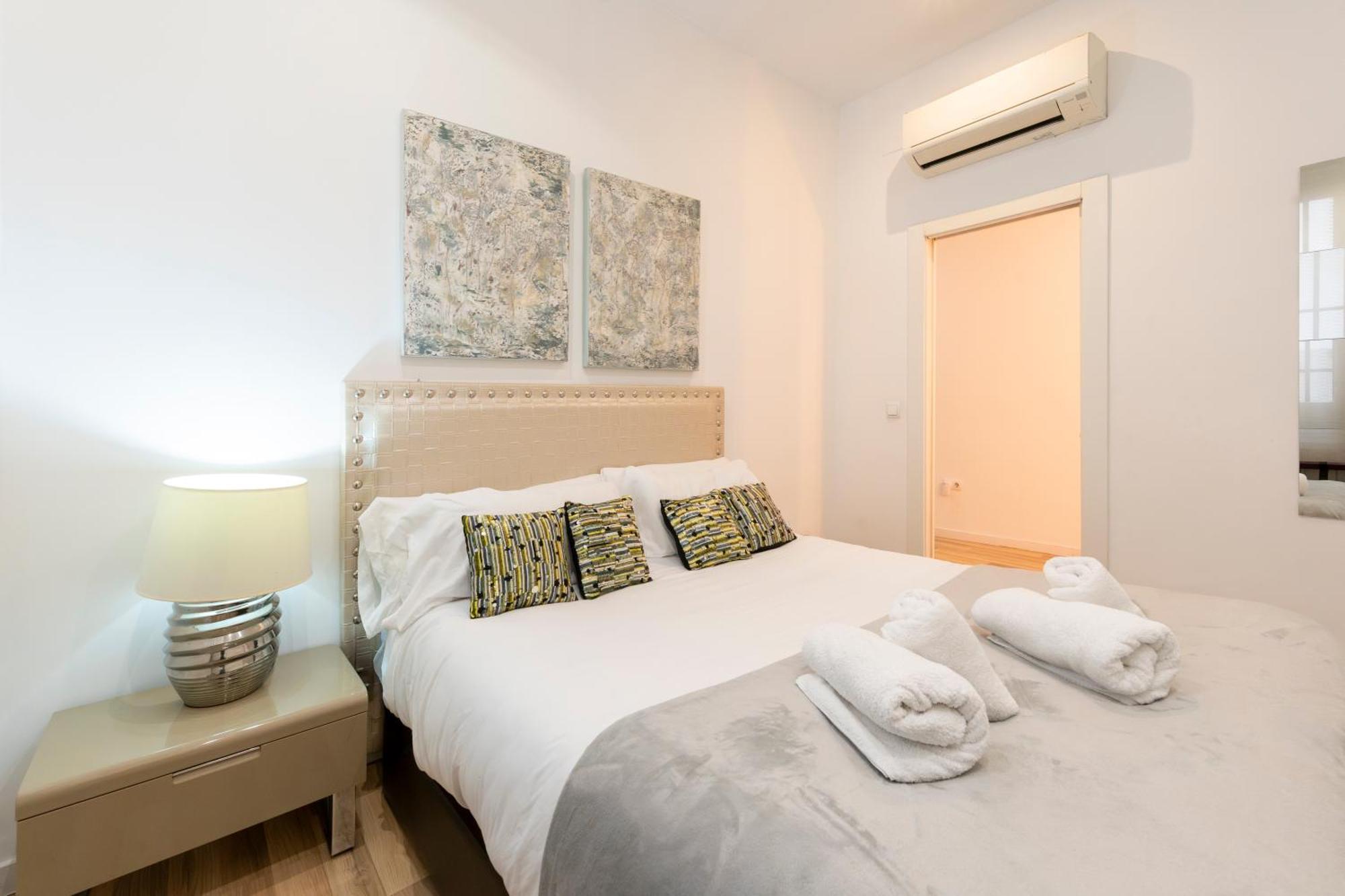 For You Rentals New Design Apartment Temporal Puerta Del Sol Pre10A Madri Exterior foto