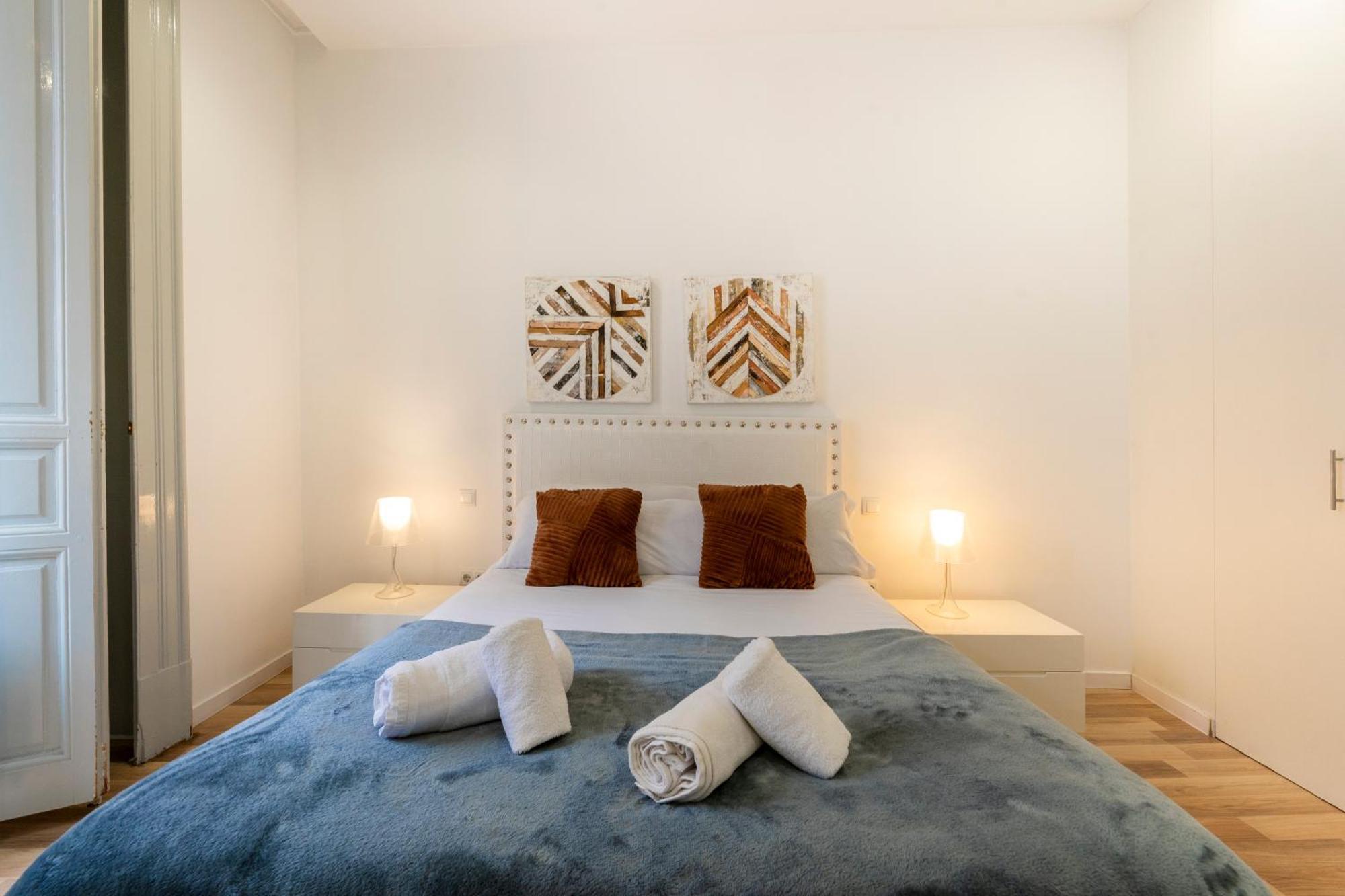 For You Rentals New Design Apartment Temporal Puerta Del Sol Pre10A Madri Exterior foto
